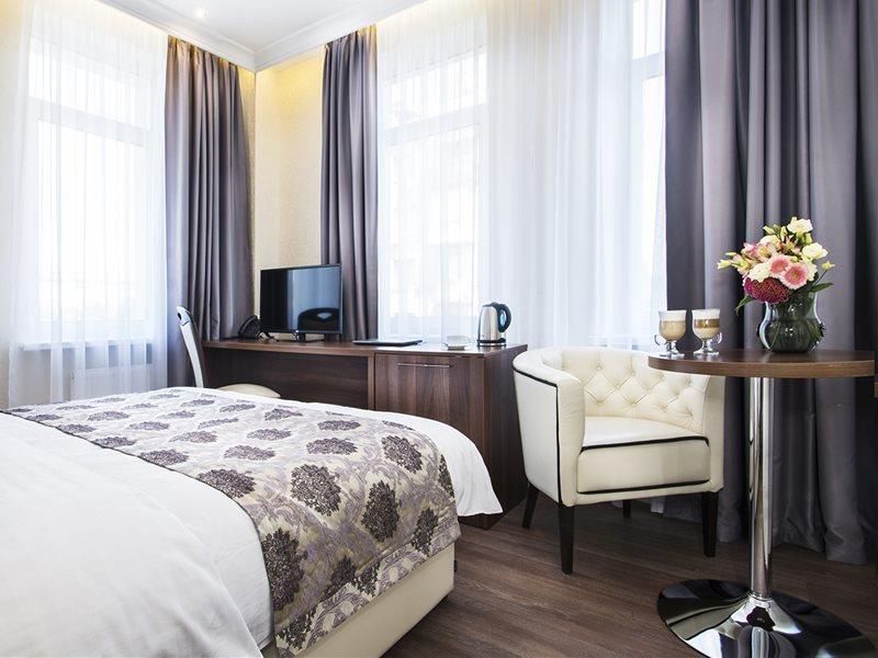 Bonapart Hotel By Uhm Kyiv Exterior foto