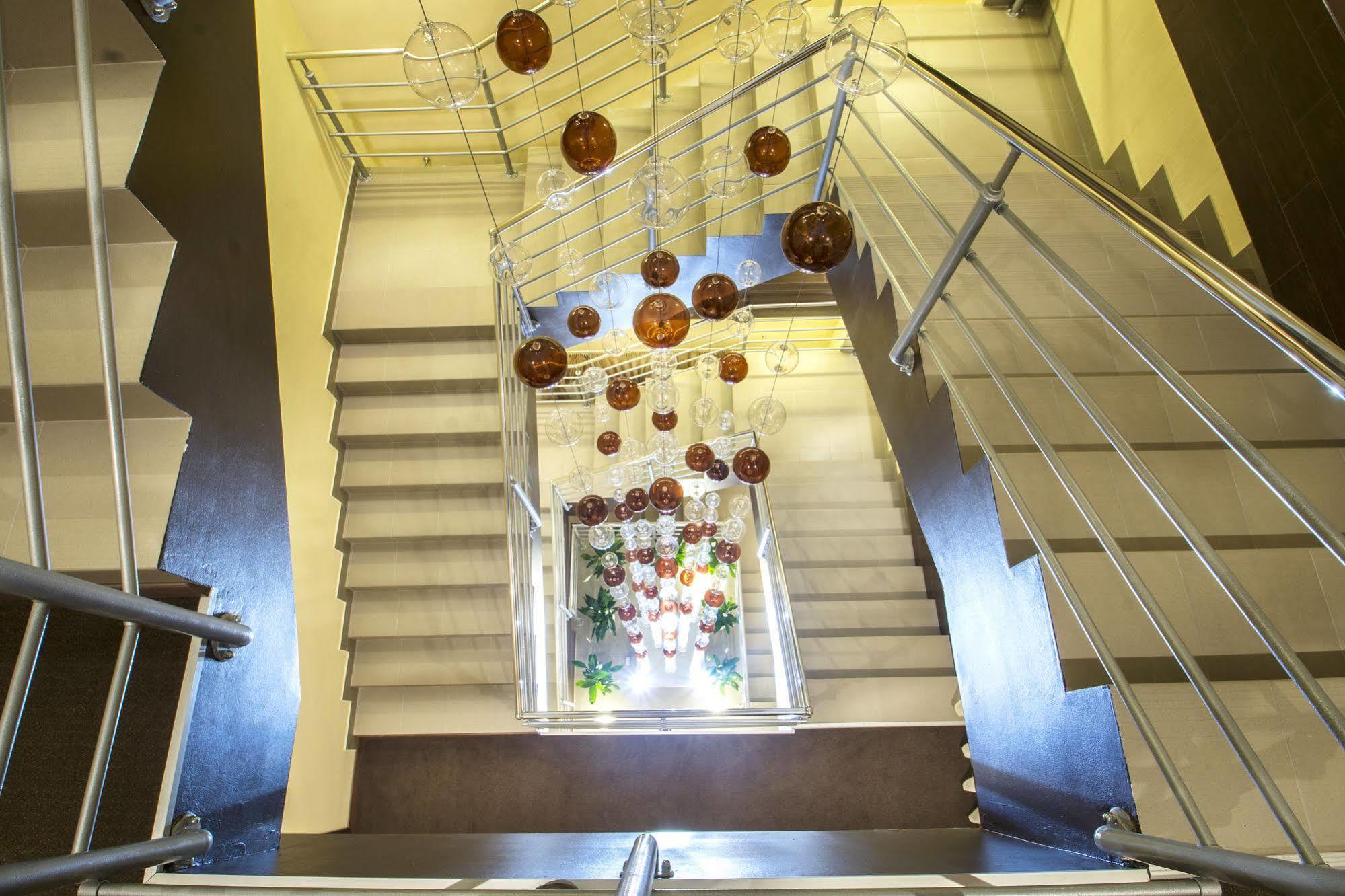 Bonapart Hotel By Uhm Kyiv Exterior foto