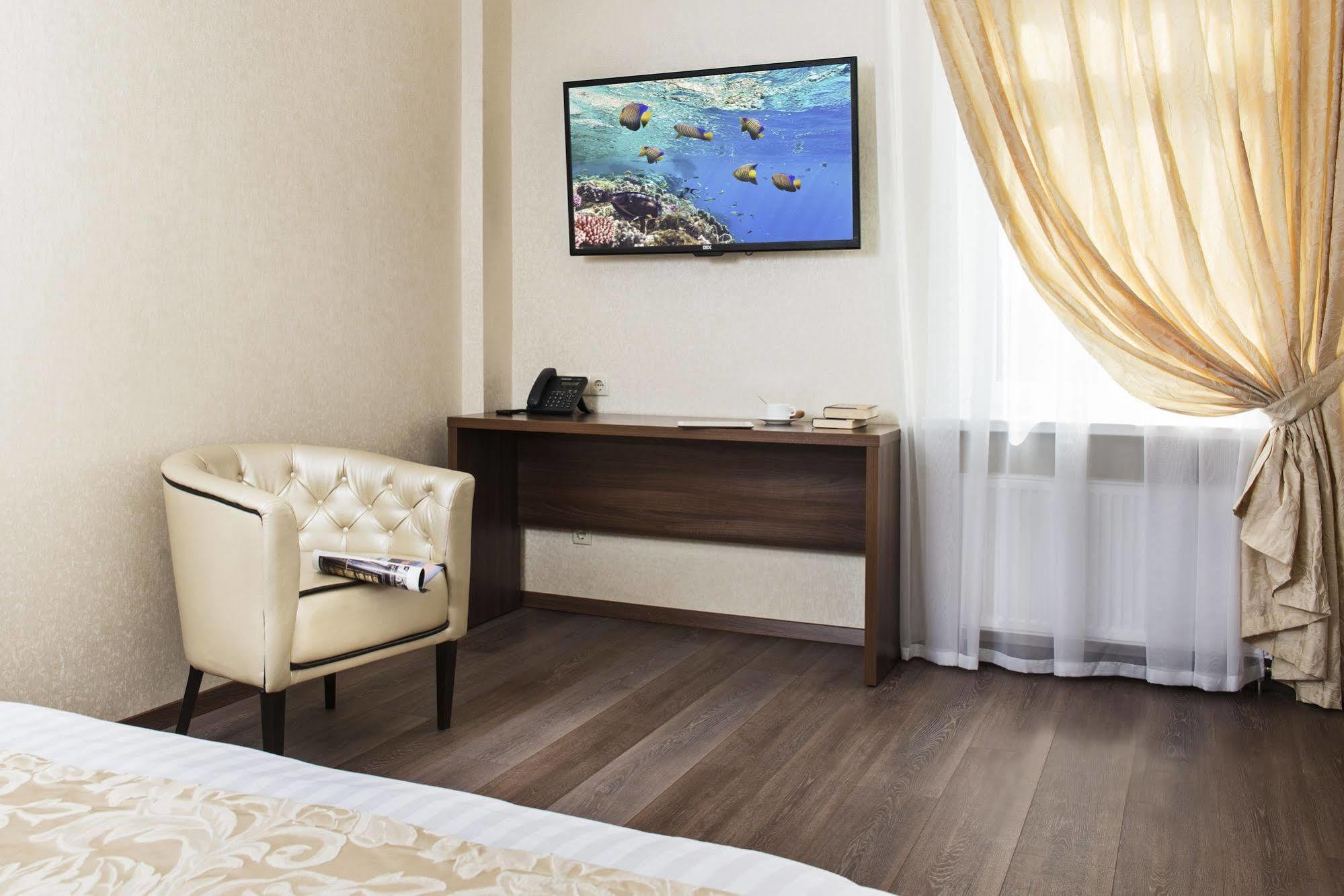 Bonapart Hotel By Uhm Kyiv Exterior foto